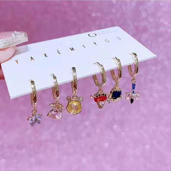 Winnie The Pooh 14K Gold Plated Gemstone Stud Dangle Earring Set - Picture 4 of 4
